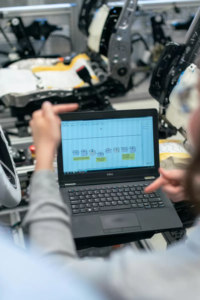 Automação Industrial: Desafios, Oportunidades e Impactos na Produção