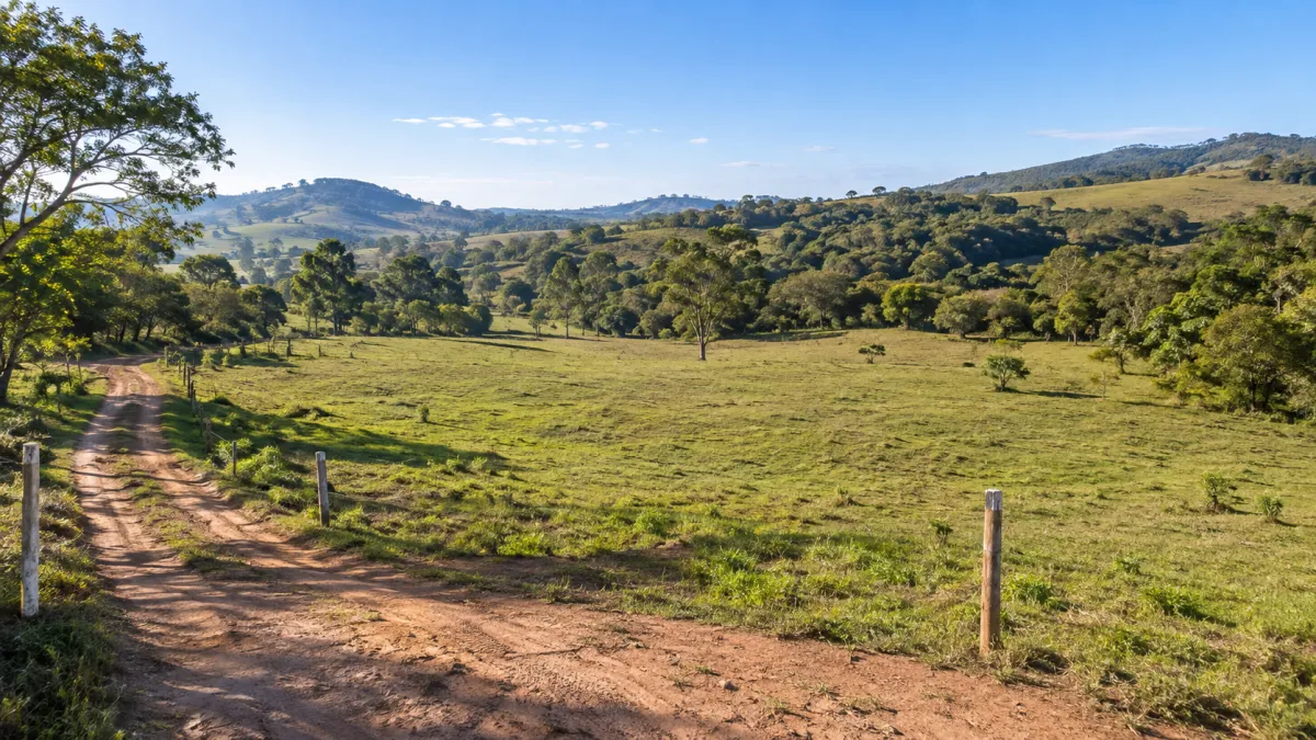 Terreno no Interior à Venda: 10 Pontos para Avaliar Antes de Comprar