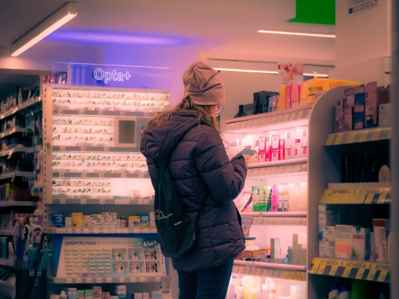 Descubra as Principais Funcionalidades de um ERP para Lojas de Cosméticos e Farmácias