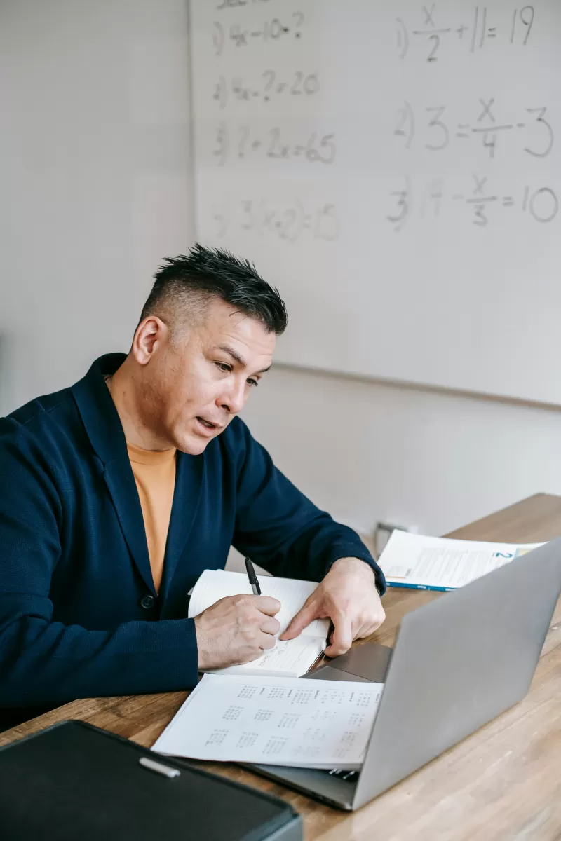 Sistema para MEI: Como Escolher a Ferramenta Ideal para Organizar Seu Negócio