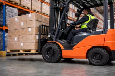 Você sabe por que escolher o Pneu Solideal para sua operação industrial?