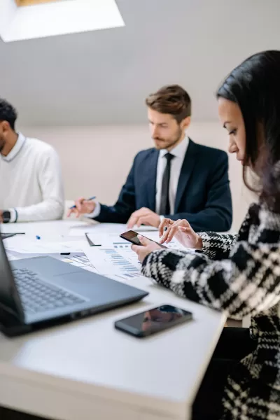 Comparativo: Planilhas x Software para Ordem de Serviço — Qual é Melhor para Sua Assistência Técnica