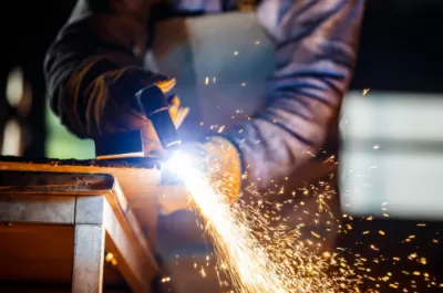 Programa para serralheria na nuvem: benefícios e segurança